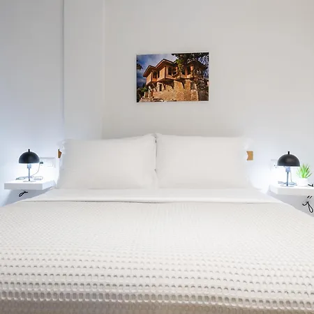 Arc Maisonette Apartment *