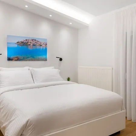 Arc Maisonette *